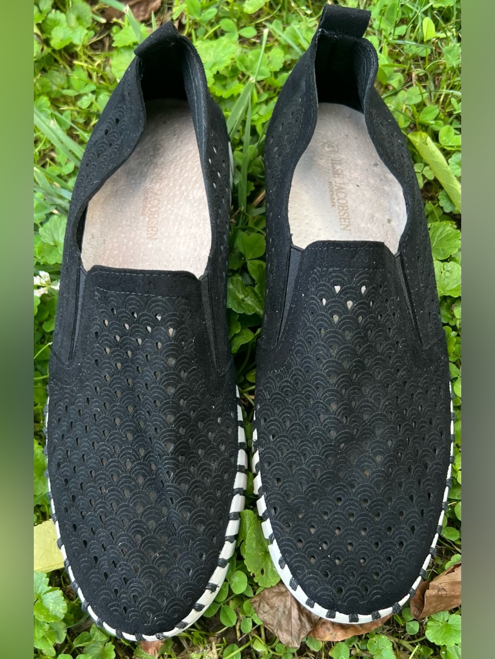 Ilse Jacobsen Slip On Black Tulip 
Shoes 41/ 10.5-11